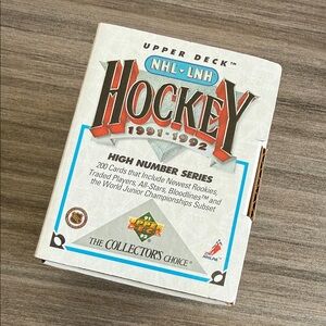 Upper Deck NHL Hockey Card Box, cards never been removed from box. Mint